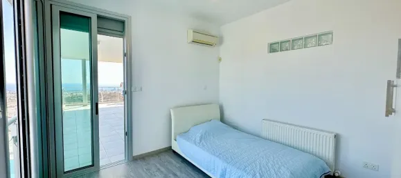 5 bedrooms Villa in Agios Athanasios, Cyprus No. 679 8