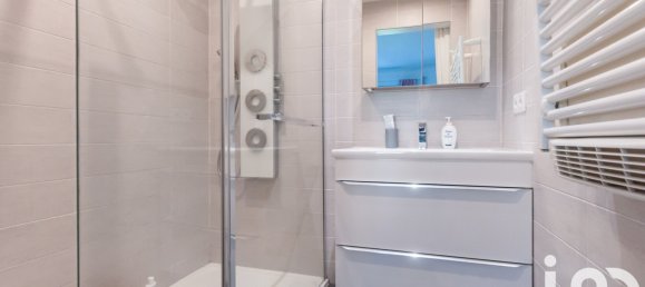 Casa de 5 dormitorios en Villepreux, France No. 347055 14