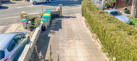 Casa de 5 dormitorios en Villepreux, France No. 347055 16