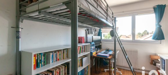 Casa de 5 dormitorios en Villepreux, France No. 347055 10