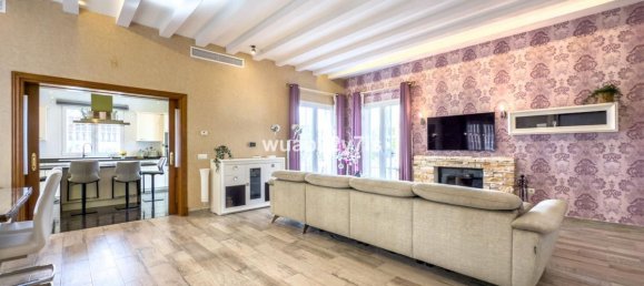 4 bedrooms Villa in Marbella, Spain No. 143077 10