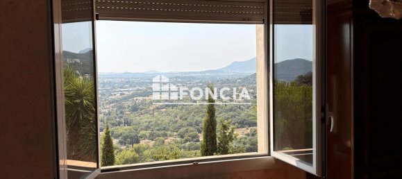 5 bedrooms Villa in Hyeres, France No. 349571 3