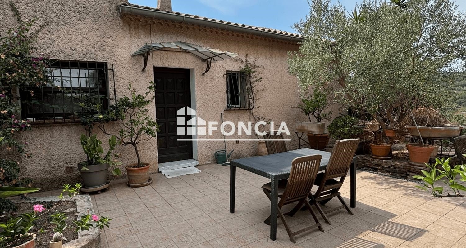 5 bedrooms Villa in Hyeres, France No. 349571