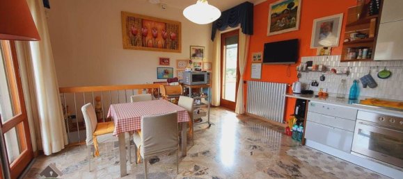 Villa de 8 habitaciónes en Capannori, Italy No. 48384 7