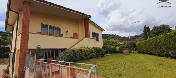 Villa de 8 habitaciónes en Capannori, Italy No. 48384 6