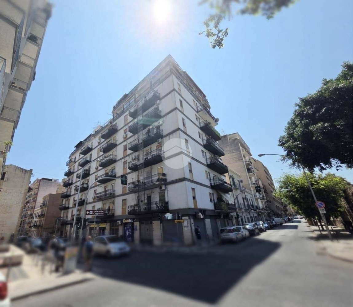 Apartamento T2 em Palermo, Italy N.º 322012