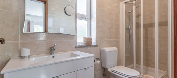 4 غرف نوم منزل في Quarteira, Portugal رقم 156983 36