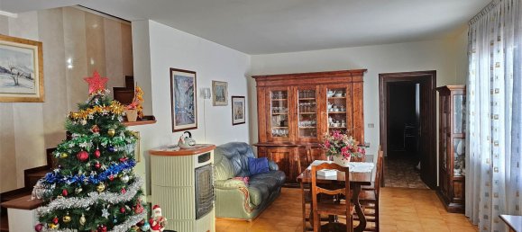 4 bedrooms Villa in Pinerolo, Italy No. 101163 10