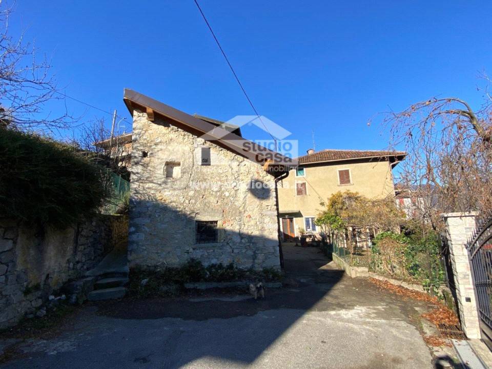 4 chambres Maison à Capizzone, Italy No. 400163