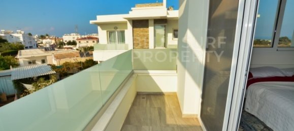 4 غرف نوم فيلا في Paralimni, Cyprus رقم 9232 25