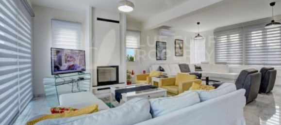 4 غرف نوم فيلا في Paralimni, Cyprus رقم 9232 3