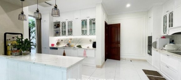 4 bedrooms Villa in Long Bien, Vietnam No. 700 7