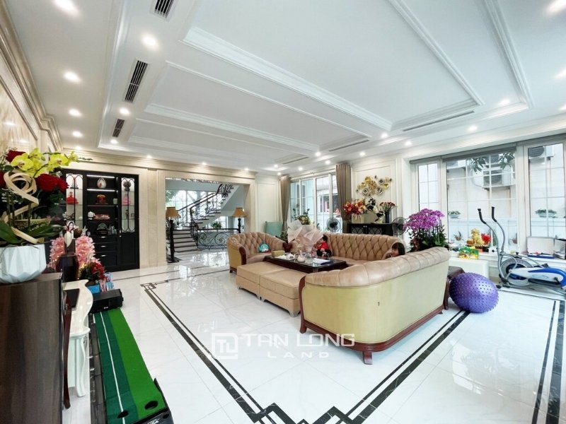 4 bedrooms Villa in Long Bien, Vietnam No. 700