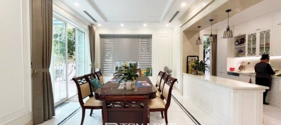 4 bedrooms Villa in Long Bien, Vietnam No. 700 5