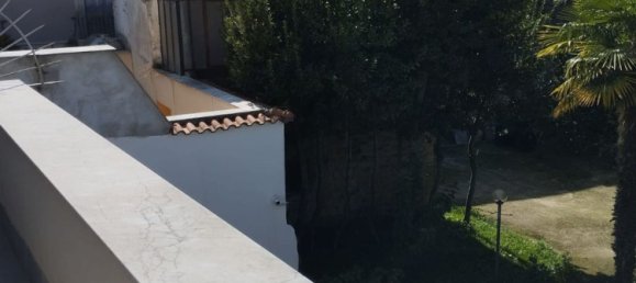 Квартира с 6 комнатами в Аверса, Италия № 255428 32