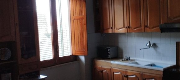 Квартира с 6 комнатами в Аверса, Италия № 255428 3