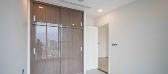 1 room Office in District 1, Vietnam No. 18031 9