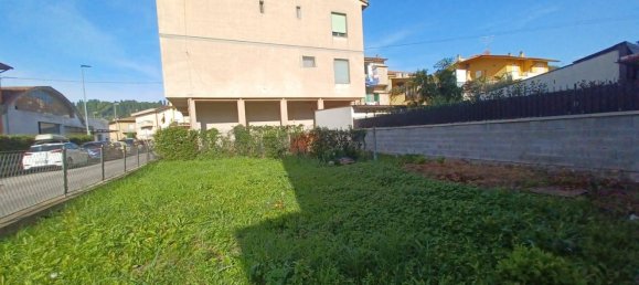 4 rooms House in Capraia e Limite, Italy No. 93047 25