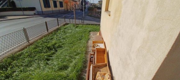 4 rooms House in Capraia e Limite, Italy No. 93047 30