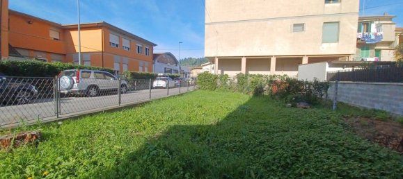 4 rooms House in Capraia e Limite, Italy No. 93047 16