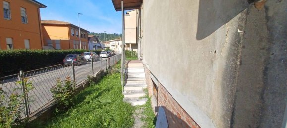 4 rooms House in Capraia e Limite, Italy No. 93047 6