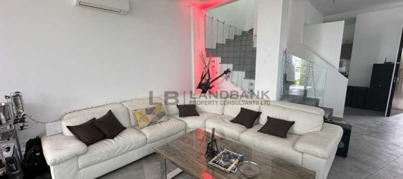 3 bedrooms Villa in Pegeia, Cyprus No. 13746 9