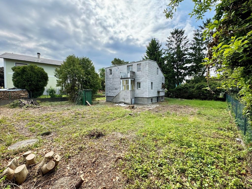 521m² Land in Korneuburg, Austria No. 135954