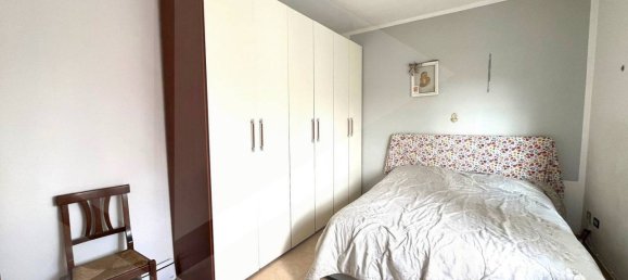 3-salle Appartement à Rome, Italy No. 22170 10