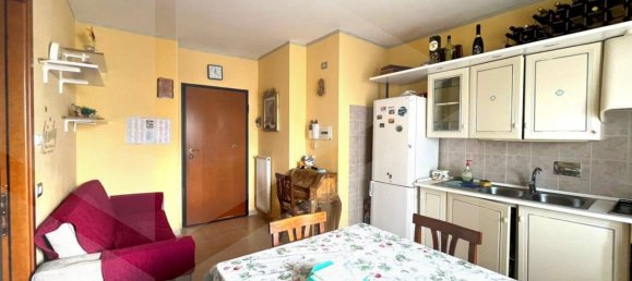 3-salle Appartement à Rome, Italy No. 22170 6