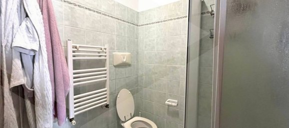 3-salle Appartement à Rome, Italy No. 22170 15