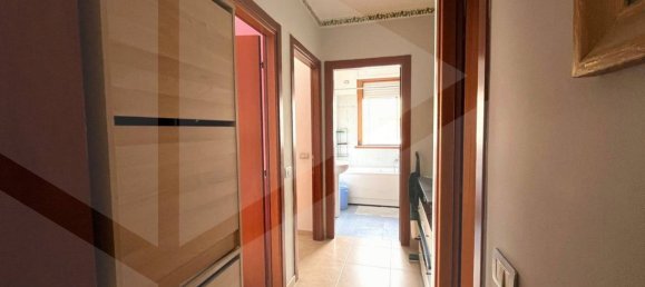 3-salle Appartement à Rome, Italy No. 22170 8