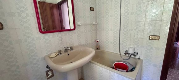 Apartamento de 2 dormitorios en Collegiove, Italy No. 315269 26