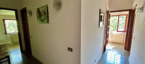 Apartamento de 2 dormitorios en Collegiove, Italy No. 315269 11