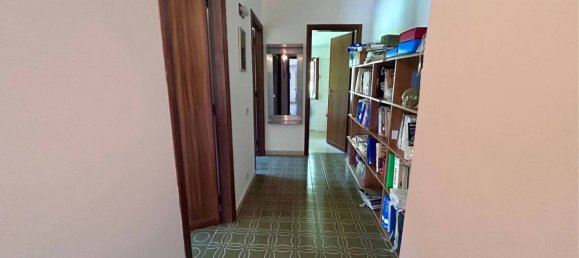 Apartamento de 2 dormitorios en Collegiove, Italy No. 315269 44