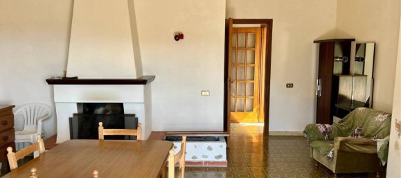 Apartamento de 2 dormitorios en Collegiove, Italy No. 315269 21