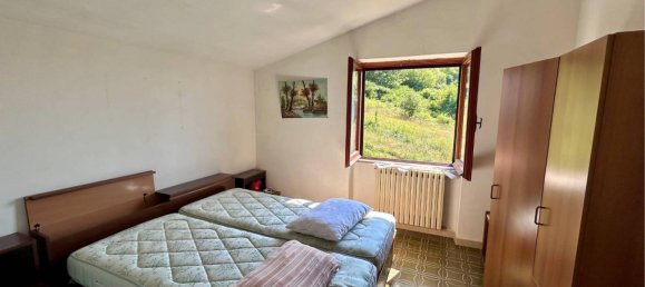 Apartamento de 2 dormitorios en Collegiove, Italy No. 315269 30