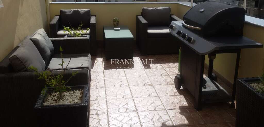 4 bedrooms Townhouse in Sliema, Malta No. 2832