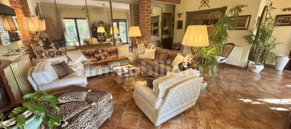 2 bedrooms Villa in Ardea, Italy No. 87122 2