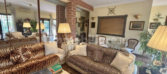 2 bedrooms Villa in Ardea, Italy No. 87122 3