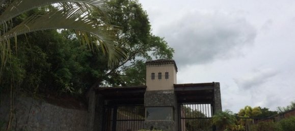  Land in San Jose, Costa Rica No. 1751 3