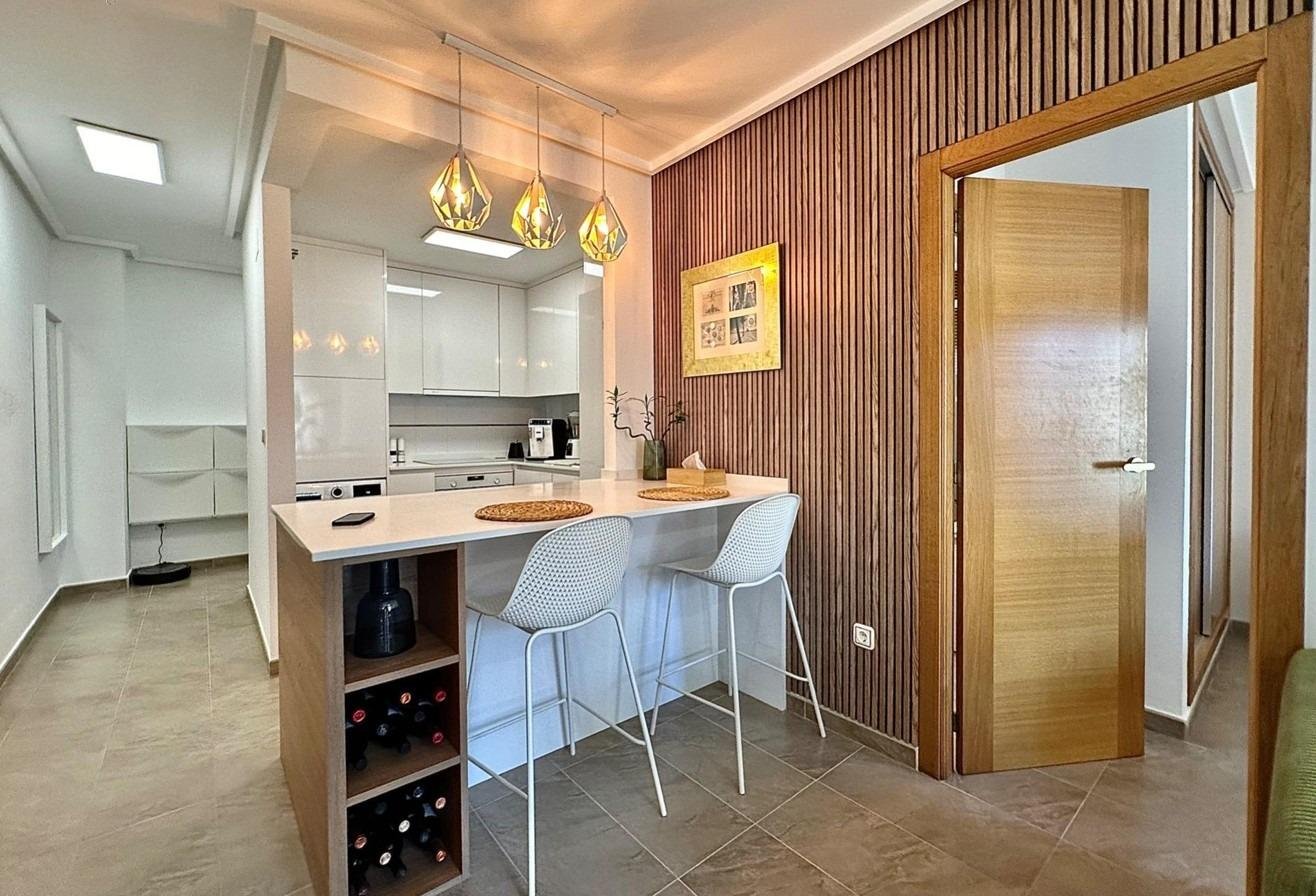 Apartamento de 1 dormitorio en Torrevieja, Spain No. 284303