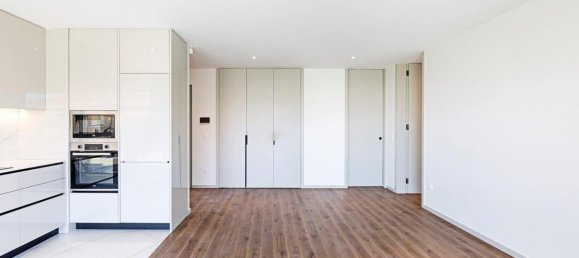 Studio in the Condo in Espinho, Portugal No. 1638 6