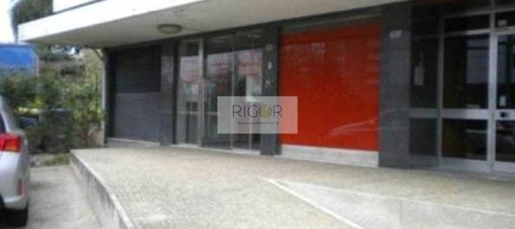 Gewerbliche Immobilie in Maia, Portugal 254m², Nr. 42828 3
