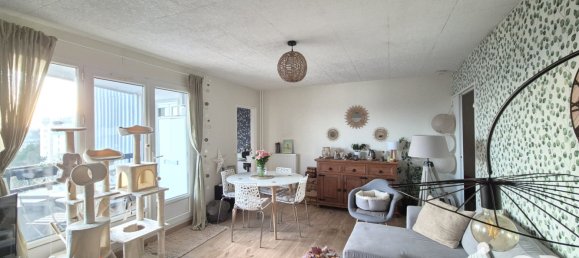 3 chambres Appartement à Charleville-Mézières, France No. 55807 6