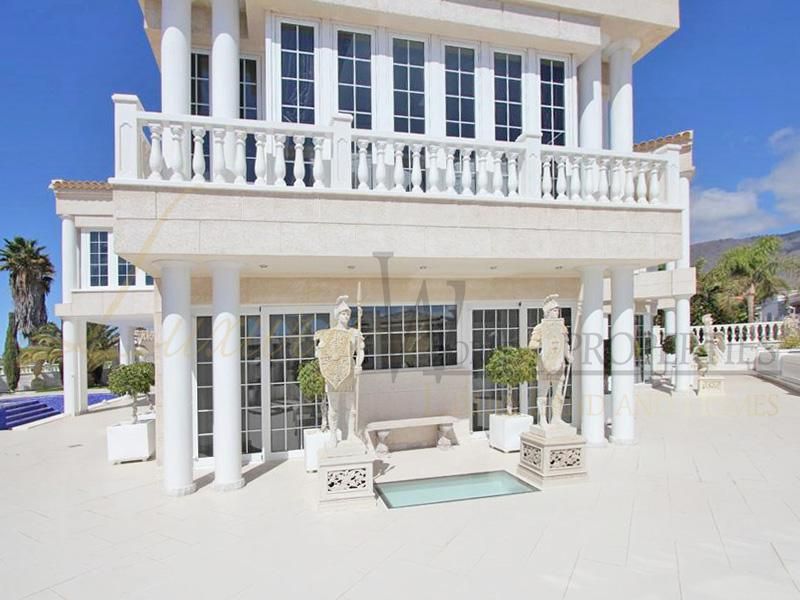 6 غرف نوم منزل في Adeje, Spain رقم 117150