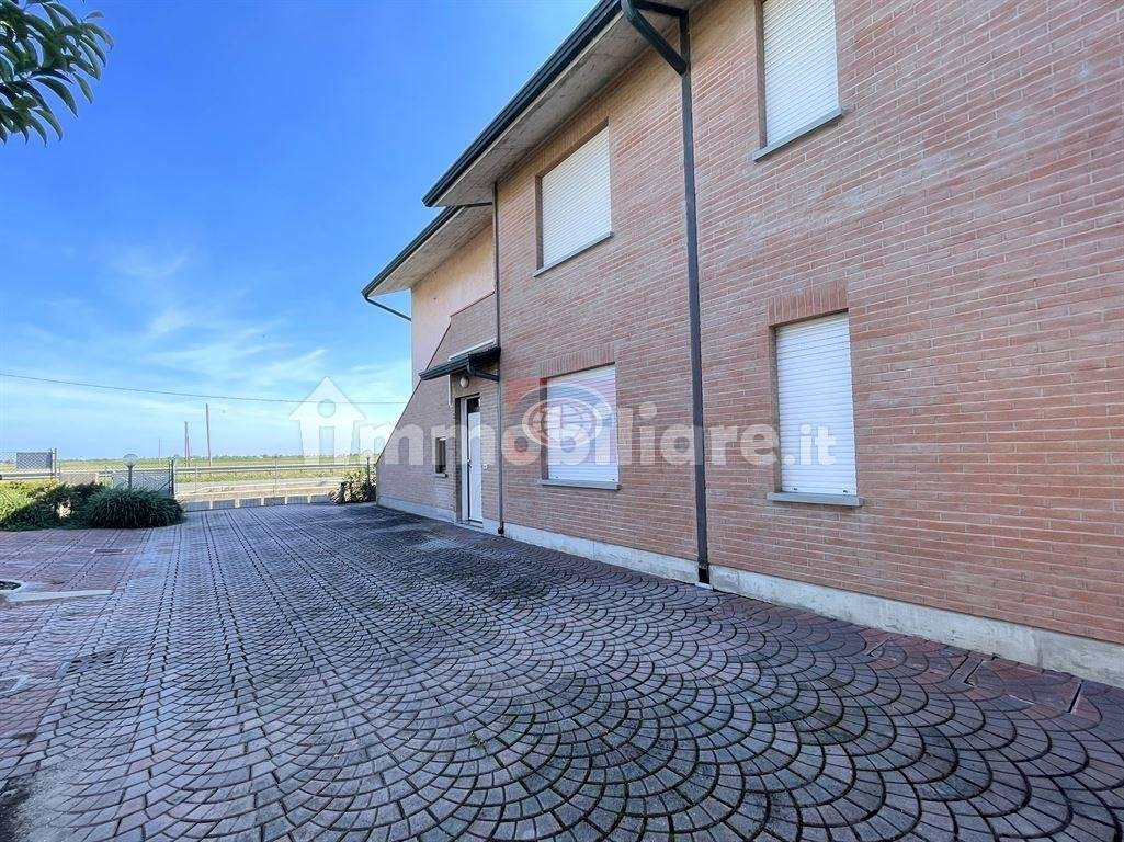 3 Schlafzimmer Villa in Cervia, Italy, Nr. 351905