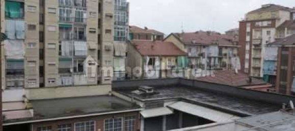 1 bedroom Apartment in Turin, Italy No. 331572 2