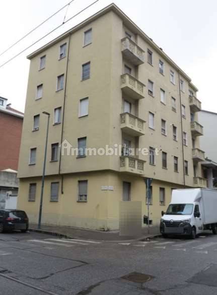 1 bedroom Apartment in Turin, Italy No. 331572
