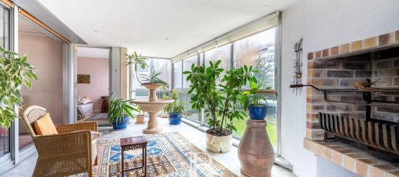 4-salle Appartement à Yvelines, France No. 134680 2