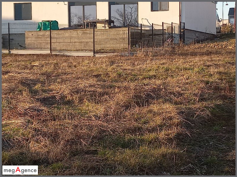 Terreno en Raville, France No. 215741